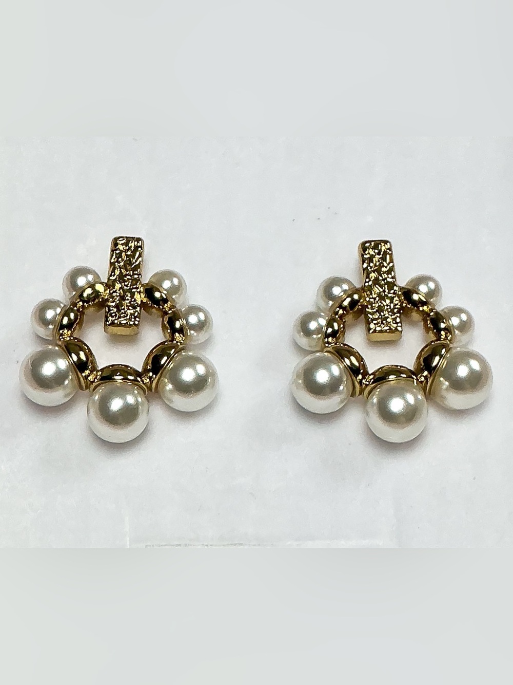 —  Unique Gold  Circular Post Back Pearl Drop  Earrings